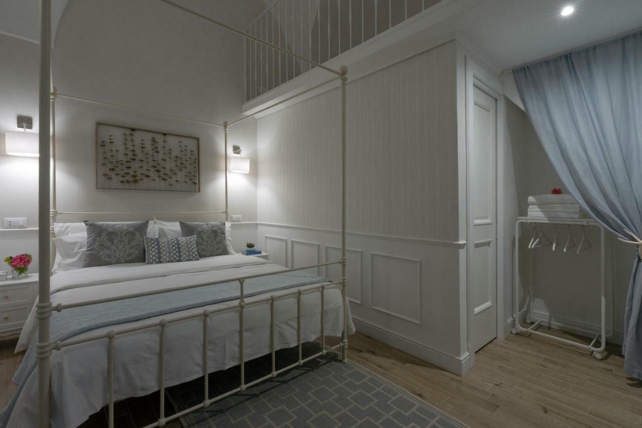 La Roche Bed and Breakfast Λέτσε Εξωτερικό φωτογραφία